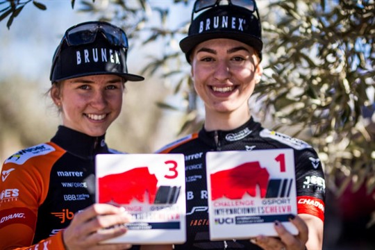 Bikerka Simona Spěšná se ve švýcarském klubu uvedla výhrou