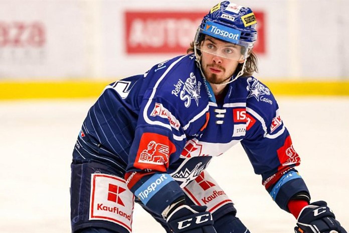Třetí posila do obrany. Hokejovou Plzeň posílí bek z Kladna