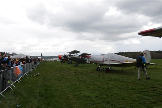 Skvělou podívanou si v sobotu užili návštěvníci Dne ve vzduchu v Plasích
