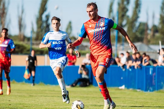 Spokojenost, až na jedinou kaňku, hlásil asistent Bakoš po suverénní výhře nad Táborskem. Co ho mrzelo?