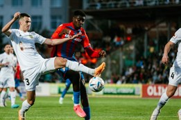 Aktualizováno: V Plzni se hrát bude. Všichni fotbalisté Tobolu...