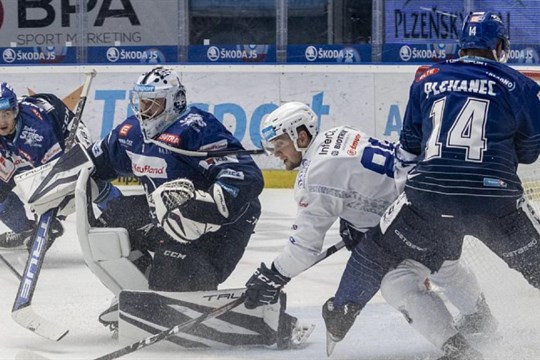 Pátá prohra v řadě. V dramatickém duelu s posledním Kladnem brala Škodovka alespoň bod