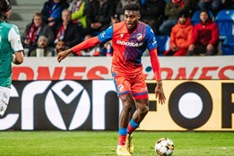 Divoký duel s Jabloncem Viktoria zvládla. Gólman Staněk skončil v...