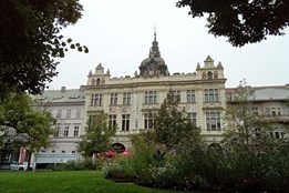 Druhá polovina pracovního týdne přináší rozmanité kulturní a...