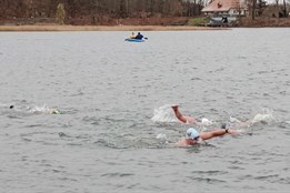 Bolevák patřil v sobotu odpoledne otužilcům!