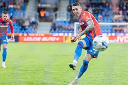 I bez Chorého a Šulce jasná výhra. Fotbalisté Plzně si smlsli na...