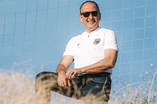 Koubek odvádí super práci, tvrdí majitel fotbalové Plzni. Co řekl na odchod Staňka či krach přestupu Durosinmiho?