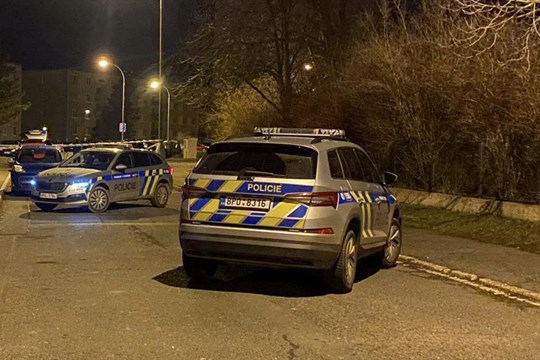 Policisté dopadli pachatele, který nastražil podomácky vyrobenou bombu v Horšovském Tyně!