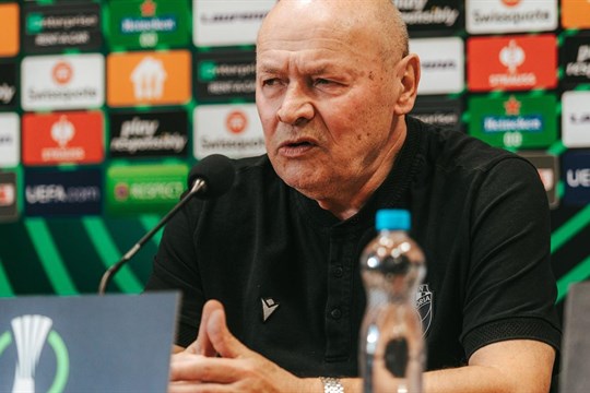 Euforii po Spartě Koubek nekrotil. Kluci jsou rozumní, ví, o co hrají, věří plzeňský kouč