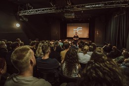 Na zářijové Finále Plzeň se přihlásila téměř 100 snímků, mírně více...