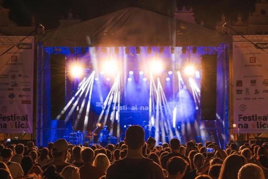 Již nyní se můžete těšit na Festival na ulici 2024. Návštěvníkům nabídne hudbu, kulturu i zábavu