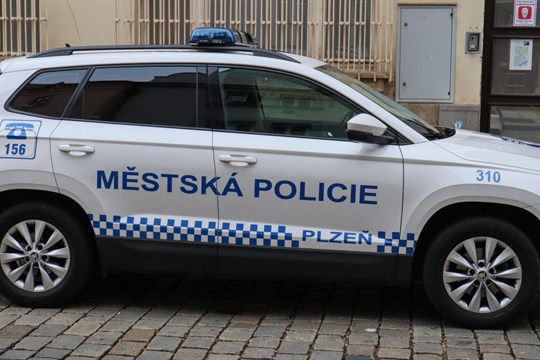 Svátky plzeňských strážníků: 85 hlášení, většina se týkala rušení klidu