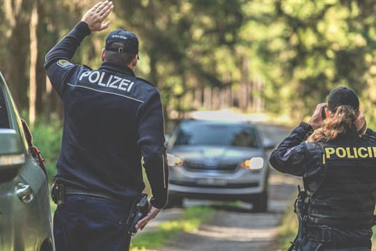 Policie v Plzeňském kraji zintenzivnila pobytové kontroly: Zajistila několik cizinců bez oprávnění k pobytu