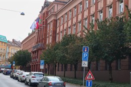 Na Krajském úřadě Plzeňského kraje zasahují kriminalisté kvůli...