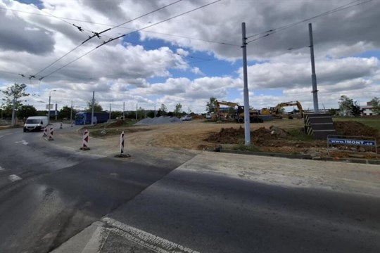 &quot;Únikovka projeď Plzeň&quot; vstupuje do další fáze, řidiče čeká další omezení na okružní křižovatce Domažlická – Folmavská