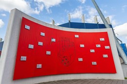 Viktoria Plzeň oslavila narozeniny, na pamětním místě přibyly tři...