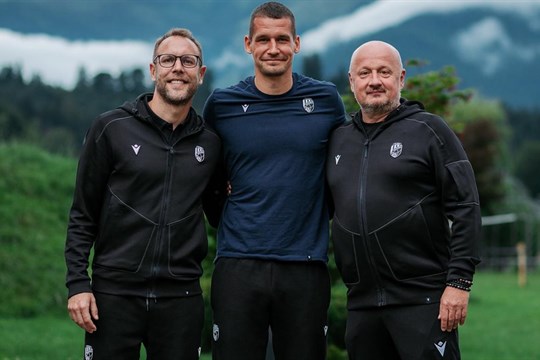 13 let nestačí. Kapitán Viktorie přidá i další sezónu