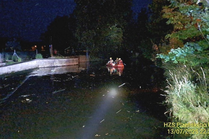 Tragický konec pátrání po muži v řece. Pes se našel, jeho páníček utonul