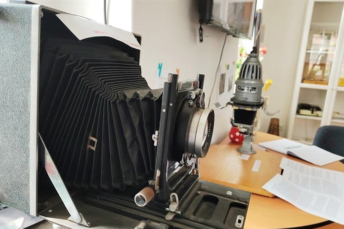 Výstava Historie fotografie v Černošíně brzy skončí, nahradí ji indická kultura