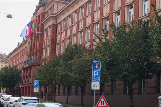 NCOZ po úterním zásahu obvinila devět lidí