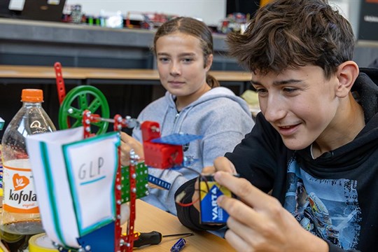 Žákovské týmy soutěžily o nejlepší přepravník