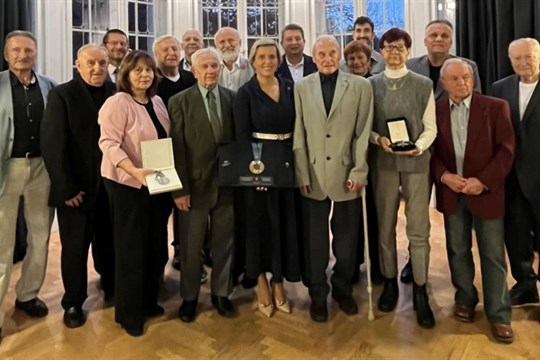 Becherova vila hostila olympijské osobnosti. Karlovy Vary ocenily jejich úspěchy