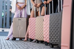 ROWEX by Sapelo: Česká odpověď na světové cestovní značky