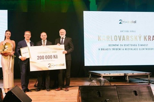 Ekologická osvěta se vyplácí. Karlovarský kraj získal ocenění i peníze na další projekty