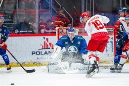 Plzeňské oslavy zarazil videokouč Třince, indiáni odjeli z ledu...