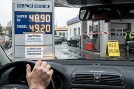 Matěj Novák: Boj české vlády proti vysokým cenám pohonných hmot –...