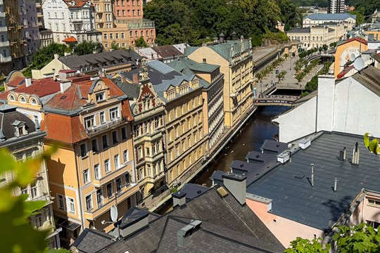 Turistický boom pokračuje: Karlovarský kraj překonal předcovidová čísla 