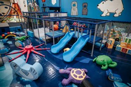 Multifunkční hřiště, jump zóna i virtuální realita: Plzeňská TOBOGA je rájem pro děti