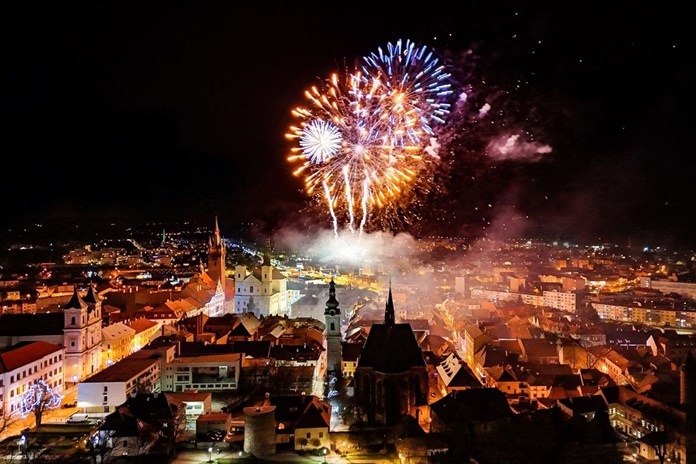 Klatovský novoroční ohňostroj.