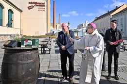 Plzeňské pivo putuje do Vatikánu