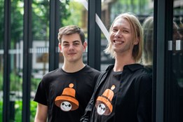 Z plzeňských učeben do celého světa. Nová mobilní hra učí děti s...