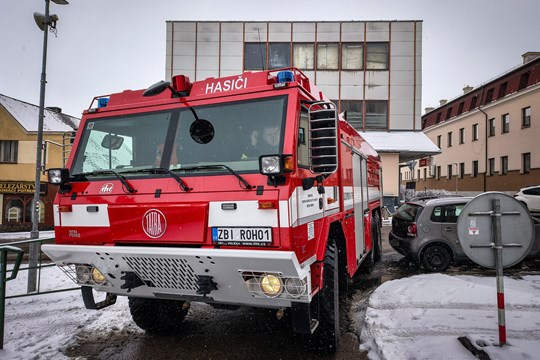 Hasiče zablokovalo při návratu na základnu špatně zaparkované auto. Naše trpělivost přetekla, tvrdí