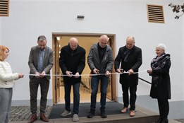 Klatovy mají nové zázemí pro turisty a cyklisty: úschovna kol,...