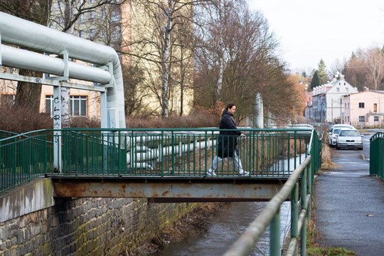 Lávka v Chodově se dočká výměny. Nová konstrukce usnadní cestu vozíčkářům i kočárkům