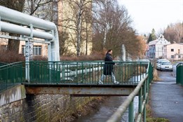Lávka v Chodově se dočká výměny. Nová konstrukce usnadní cestu vozíčkářům i kočárkům