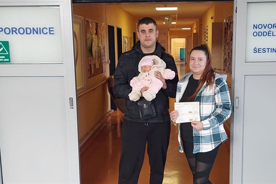 Domažlická porodnice naděluje: Maminky nově dostanou na výbavu pro miminko dva tisíce